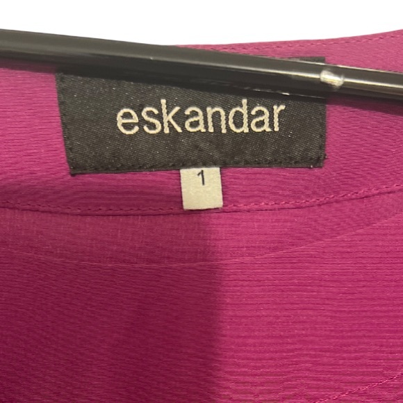 Eskandar silk 3/4 sleeve bateau neck tunic in purple magenta pink - Picture 4 of 5